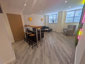 Photo 19- click for photo gallery